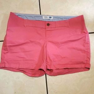 Old Navy maternity shorts